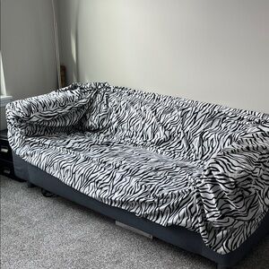 IKEA KLIPPAN Black and White Animal Print Sofa Cover